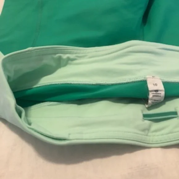 Lululemon Crops - Picture 9 of 10